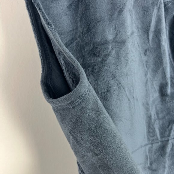 L.L. Bean Luxe Fleece Long Vest Blue Soft Size Medium M Misses EUC D2231 - Picture 14 of 15